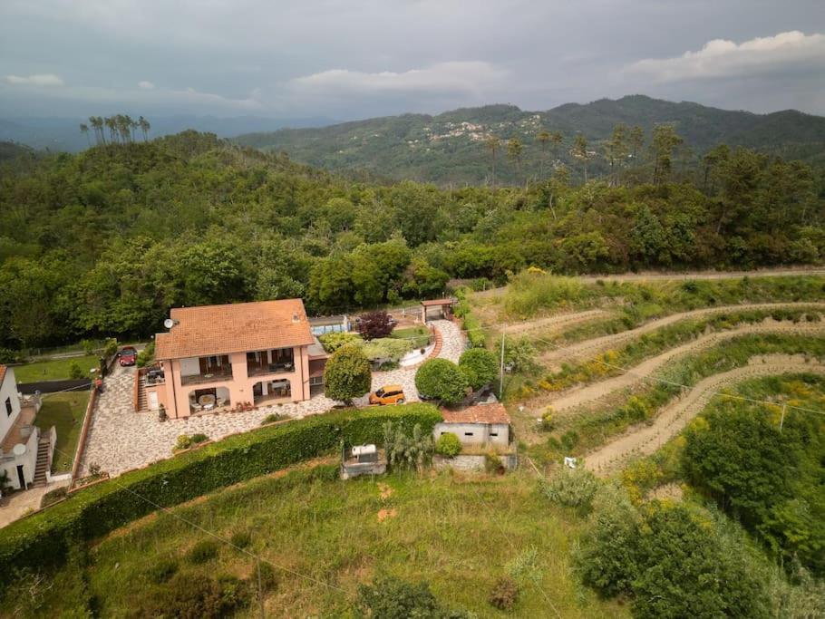 Villa House Na Te Riccò del Golfo di Spezia